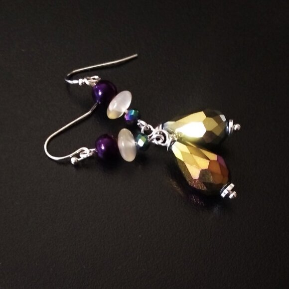 🍂🍁🍃 3/$25!!!  Sparkling & Shimmering Dangle Earrings ~ Festive Evening Wear - Picture 2 of 7